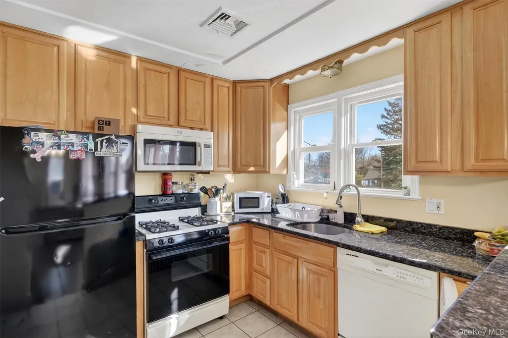5 Lewis Drive Stony Point NY 10980