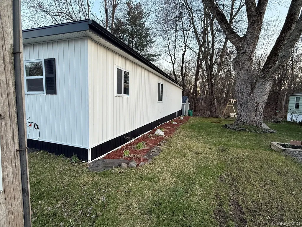 163 Jules Avenue Wallkill NY 12589