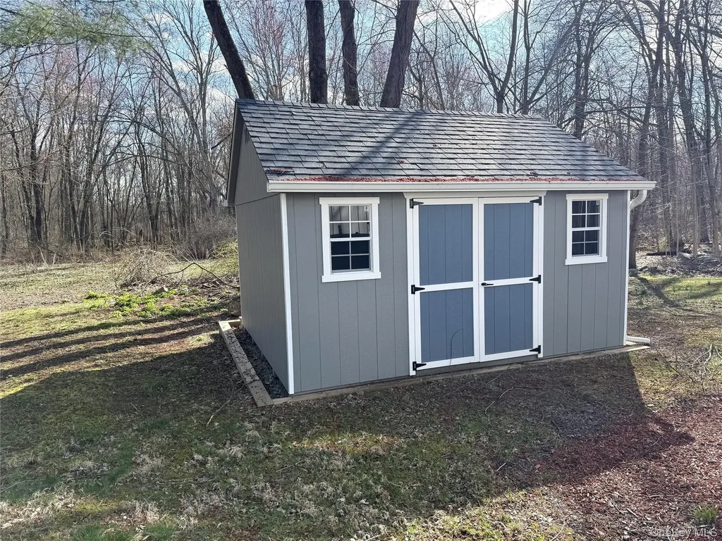 163 Jules Avenue Wallkill NY 12589