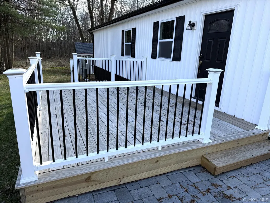 163 Jules Avenue Wallkill NY 12589