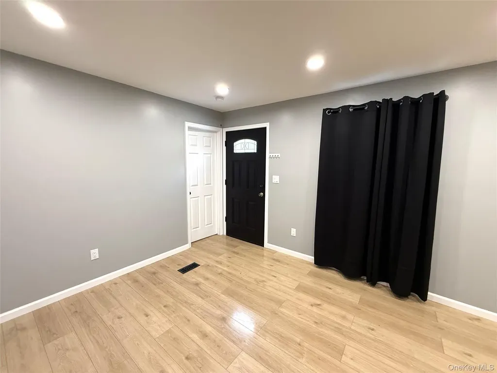 163 Jules Avenue Wallkill NY 12589