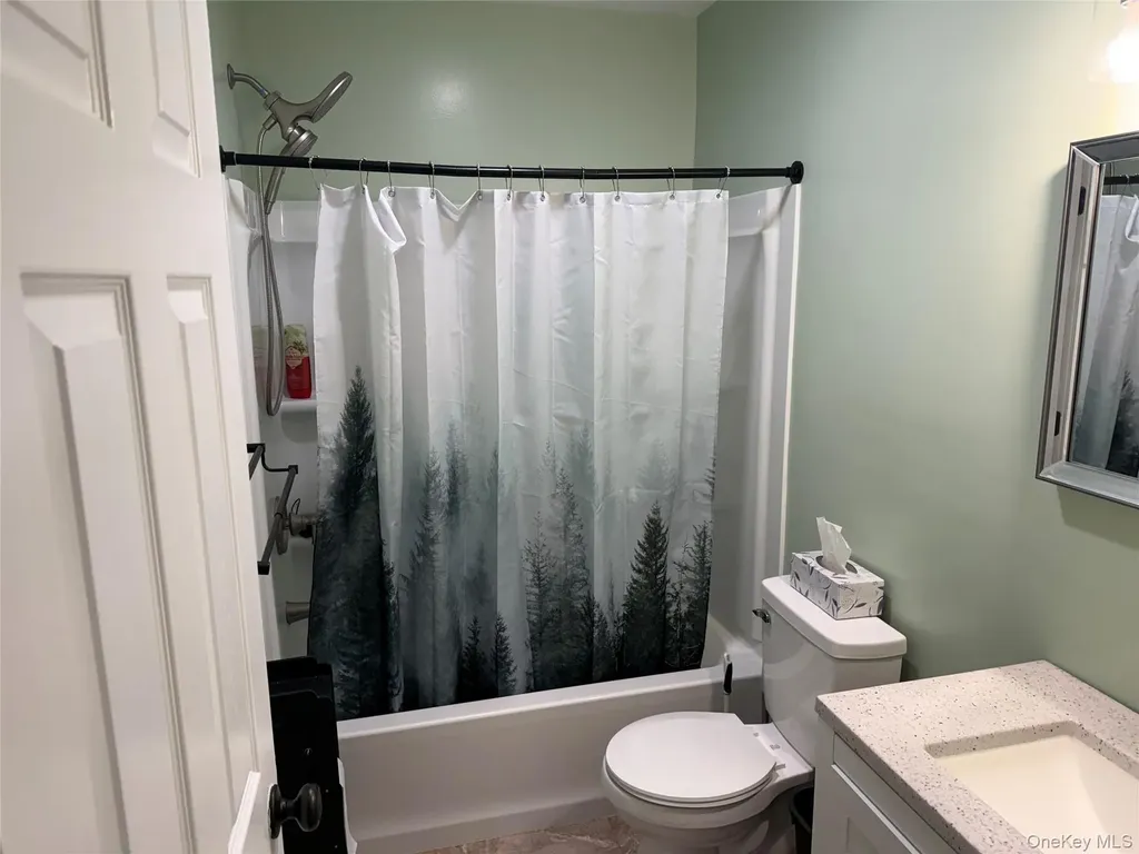 163 Jules Avenue Wallkill NY 12589