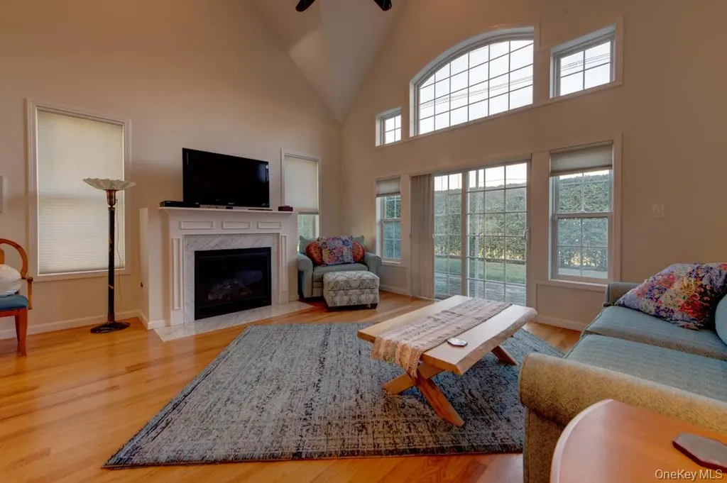 12 Wolfe Circle West Nyack NY 10994