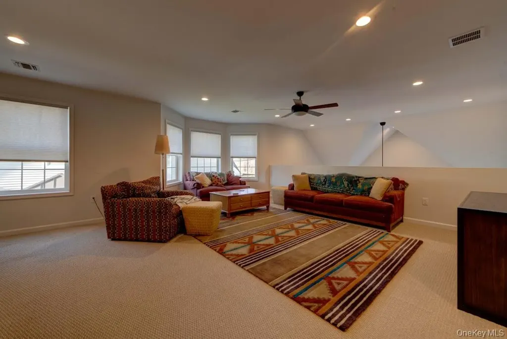 12 Wolfe Circle West Nyack NY 10994