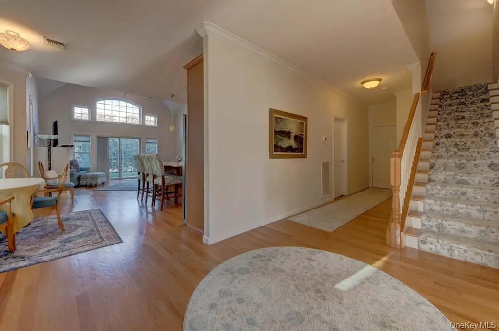 12 Wolfe Circle West Nyack NY 10994