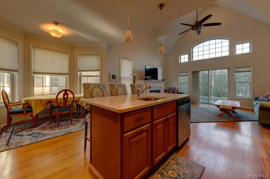12 Wolfe Circle West Nyack NY 10994