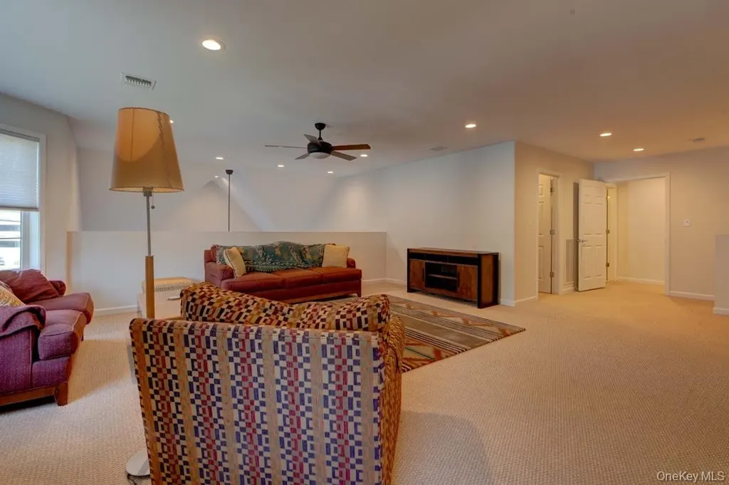 12 Wolfe Circle West Nyack NY 10994