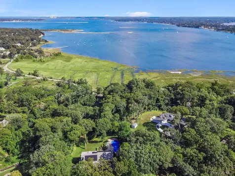5 Coon Hollow Road Lloyd Harbor NY 11743