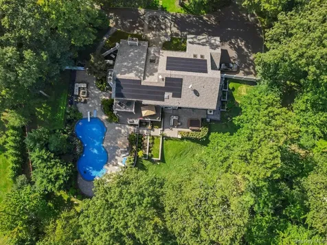 5 Coon Hollow Road Lloyd Harbor NY 11743