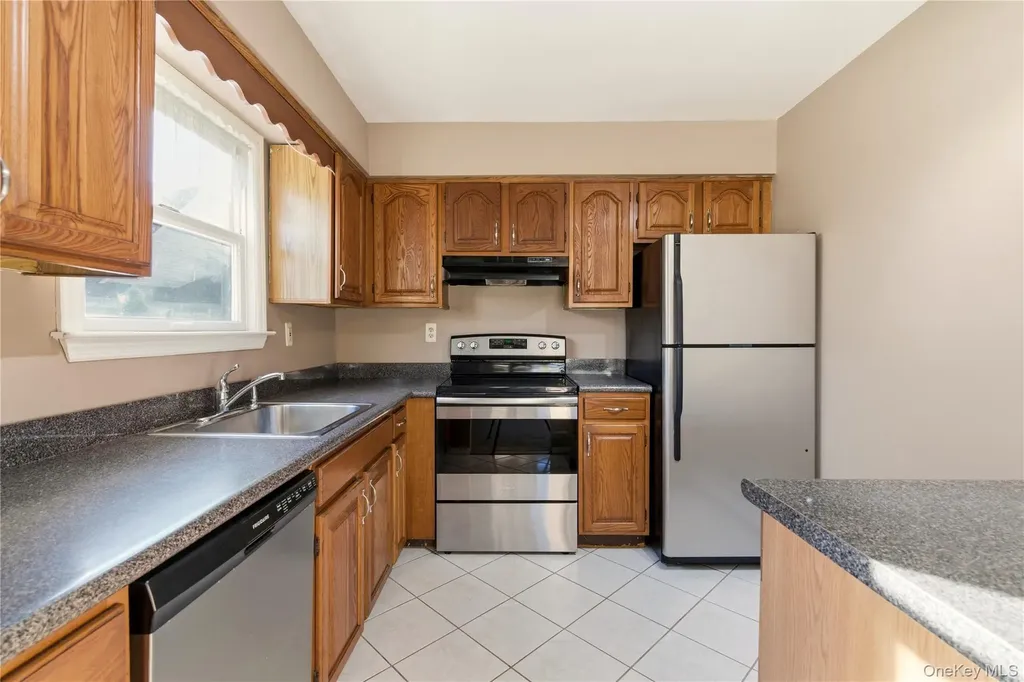 125 Broadway Greenlawn NY 11740
