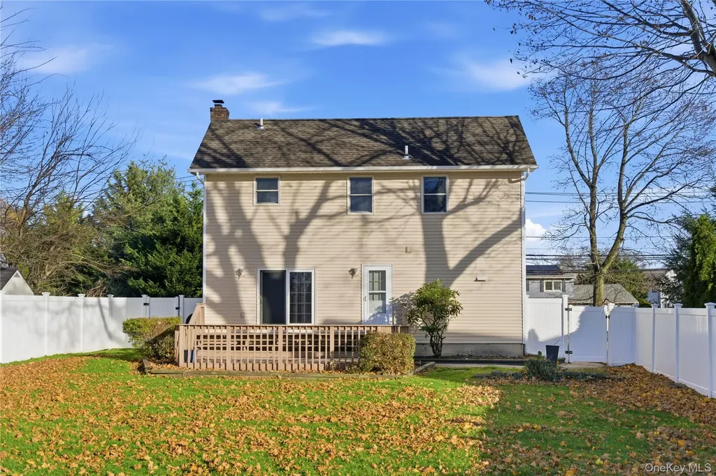 125 Broadway Greenlawn NY 11740