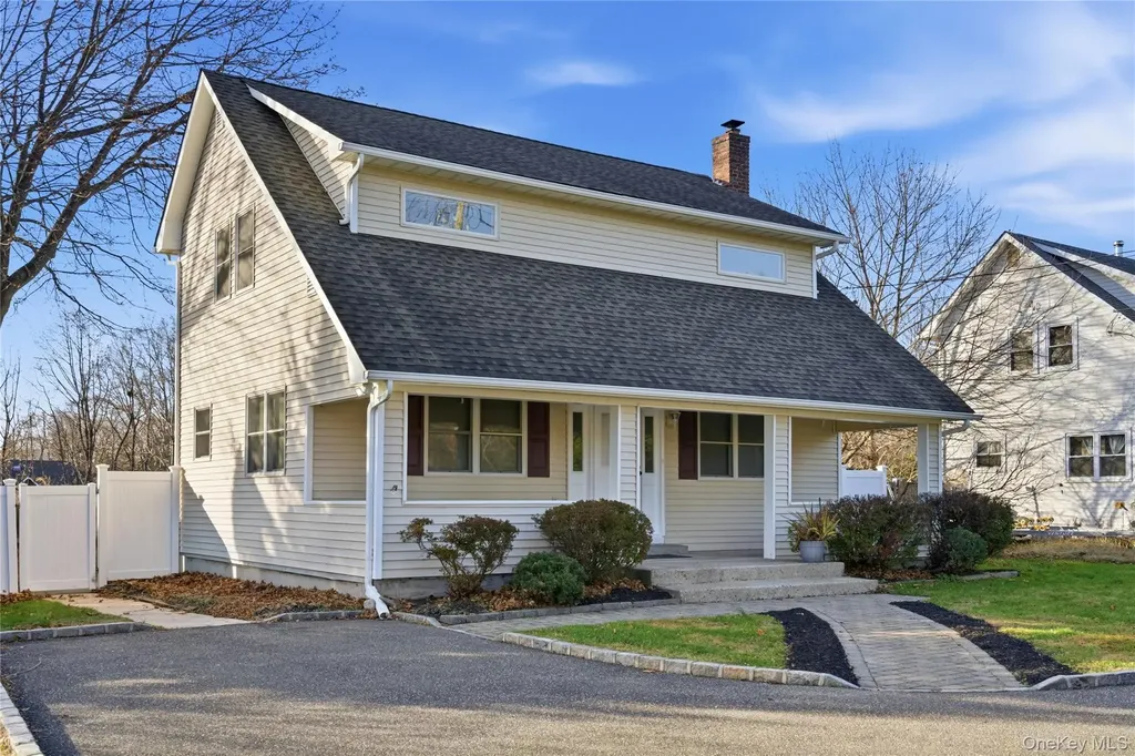125 Broadway Greenlawn NY 11740