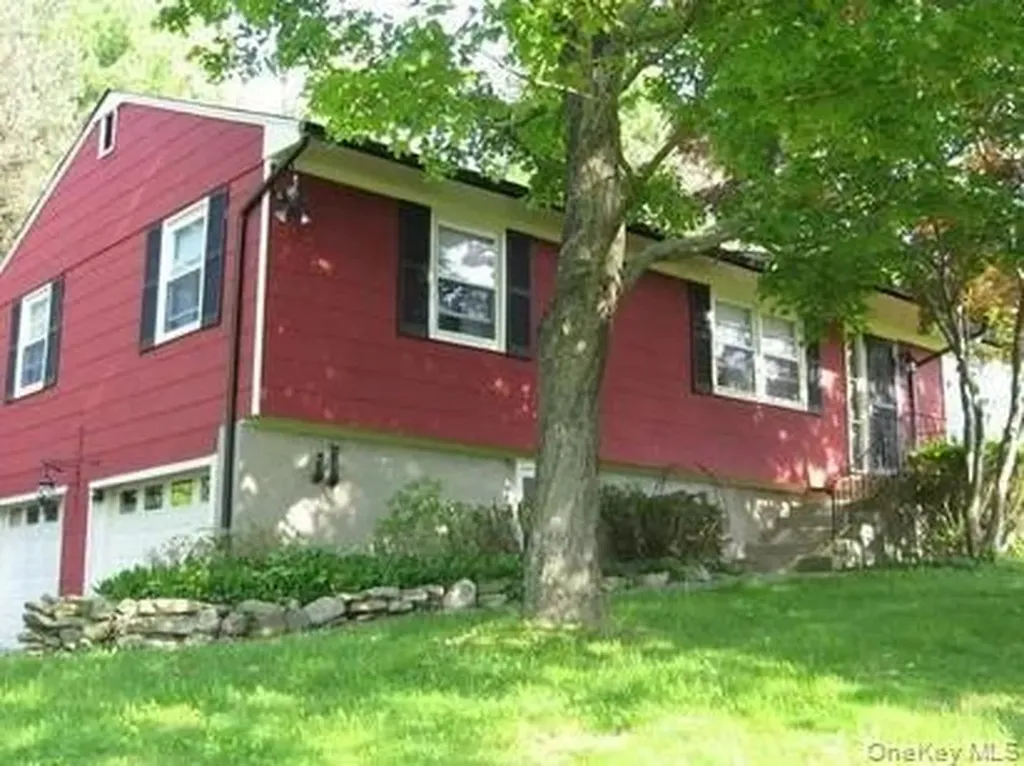 53 Saint Michaels Terrace Carmel NY 10512