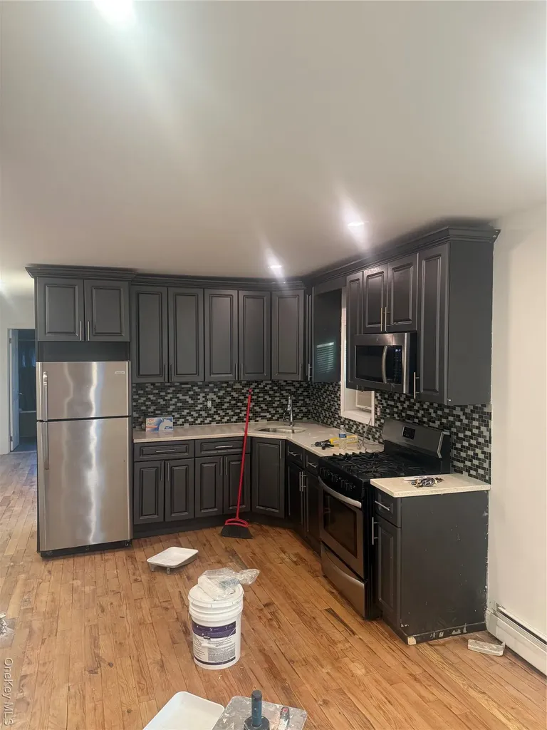 28 Clinton Avenue Hempstead NY 11096