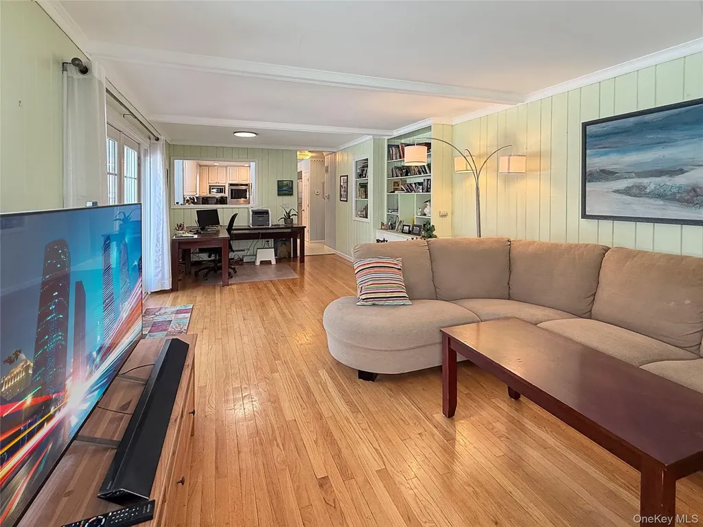 31 Pleasant Ridge Drive Poughkeepsie NY 12603