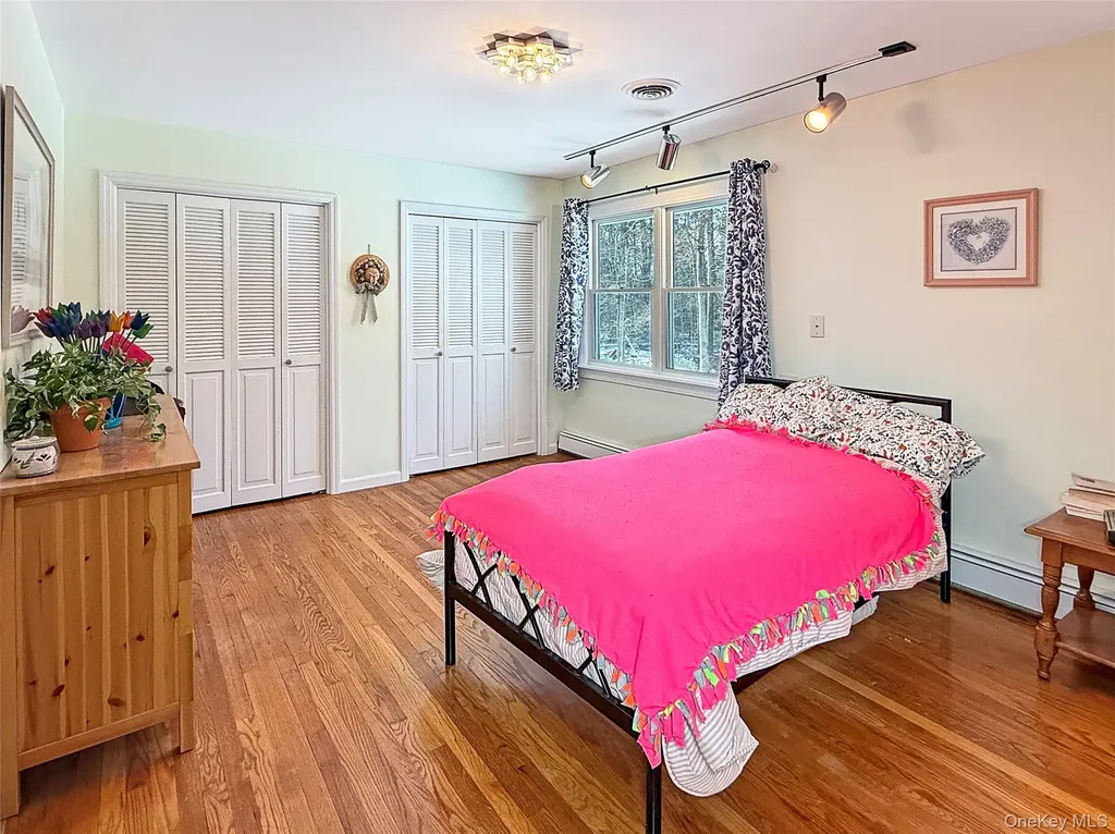 31 Pleasant Ridge Drive Poughkeepsie NY 12603