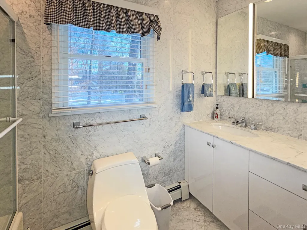 31 Pleasant Ridge Drive Poughkeepsie NY 12603