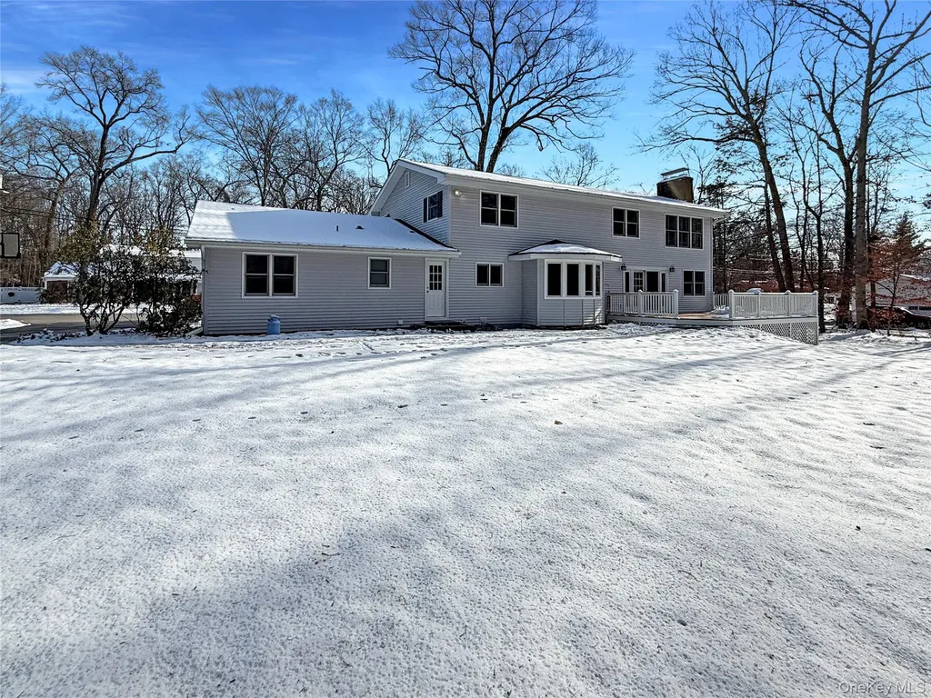 31 Pleasant Ridge Drive Poughkeepsie NY 12603