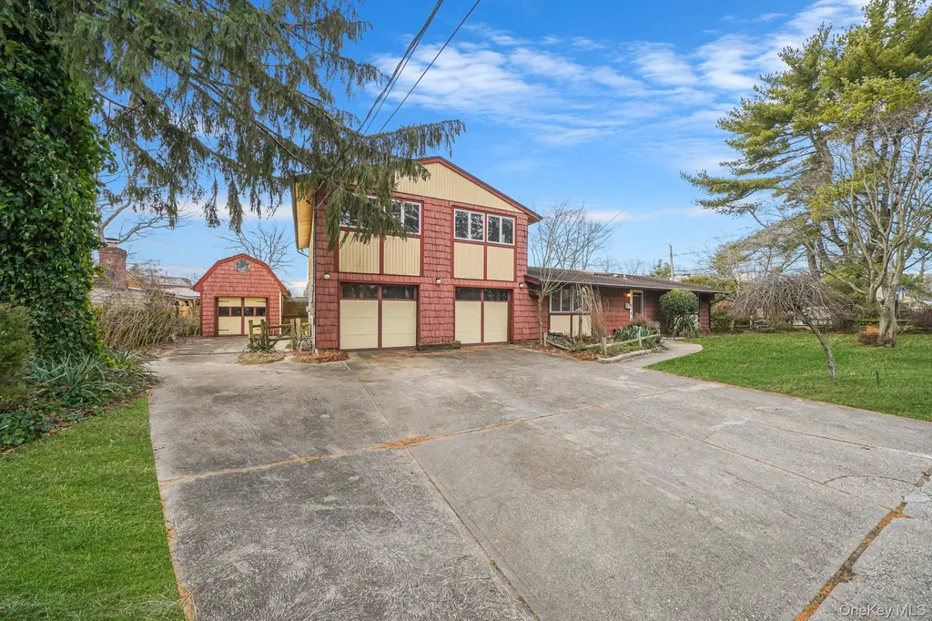 1344 Boston Avenue Bay Shore NY 11706