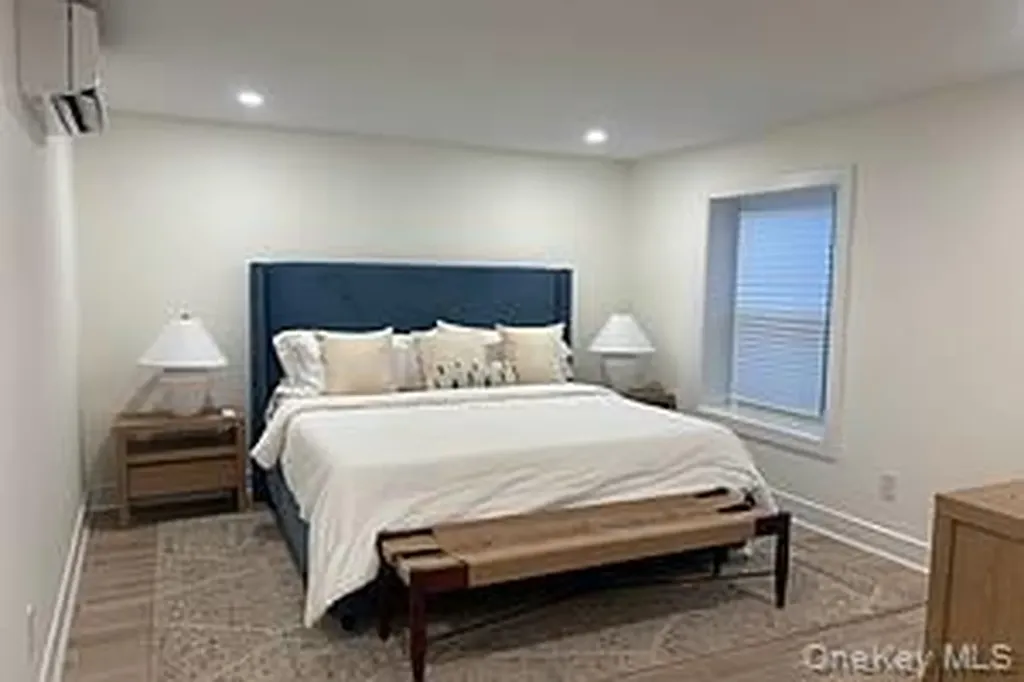 4 Carriage Lane Southampton NY 11968