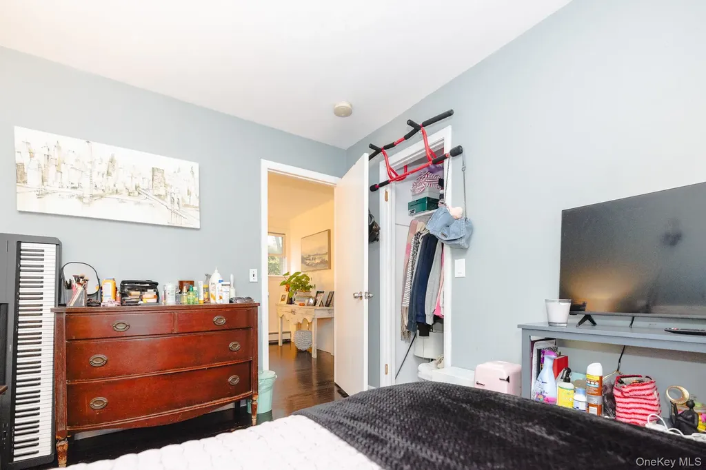 94 Kings Drive Riverhead NY 11901