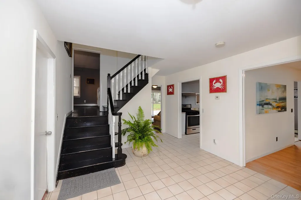 94 Kings Drive Riverhead NY 11901
