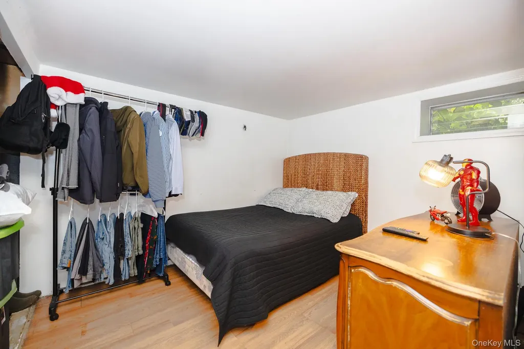 94 Kings Drive Riverhead NY 11901