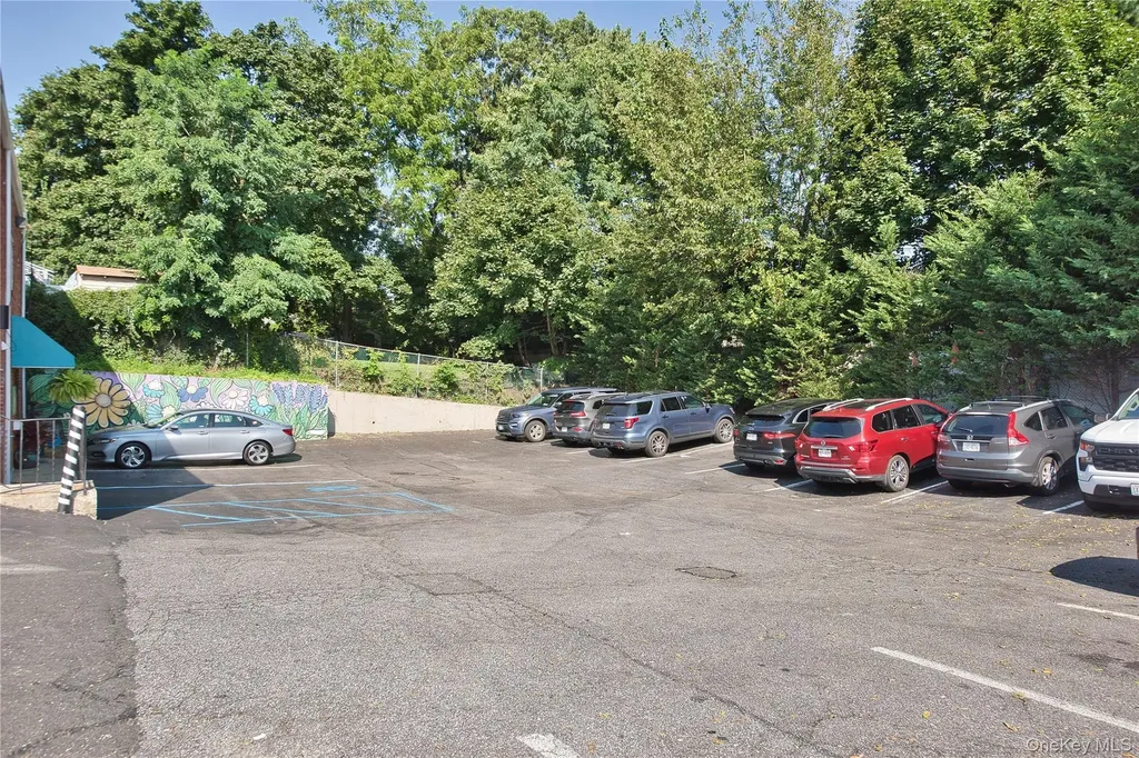 121 Pulaski Road Kings Park NY 11754
