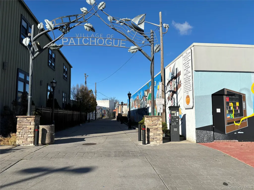 90 E Main Street Patchogue NY 11772