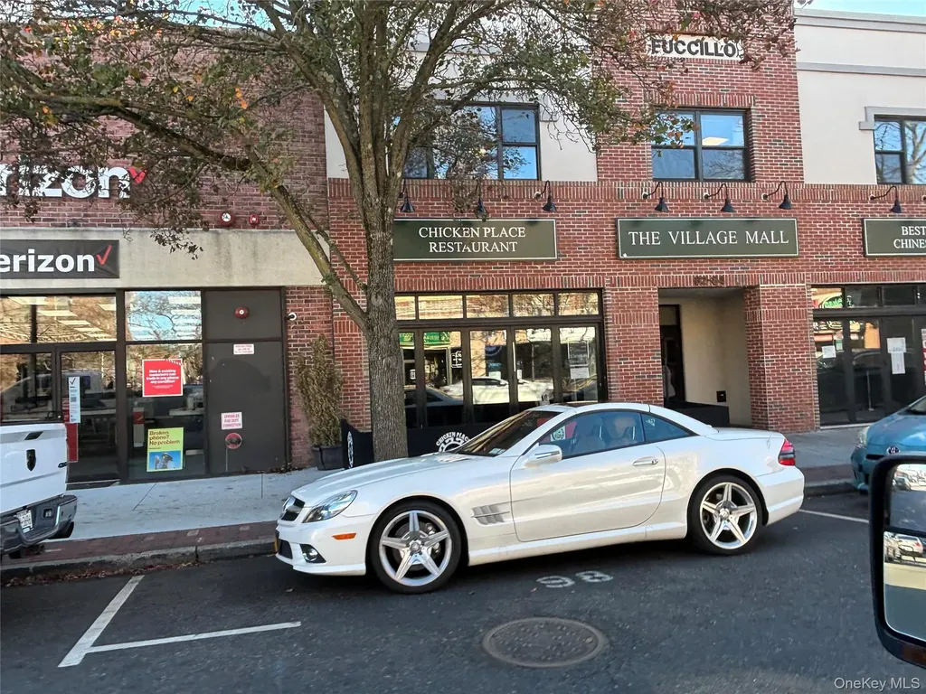90 E Main Street Patchogue NY 11772