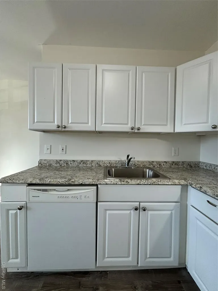 90 E Main Street Patchogue NY 11772