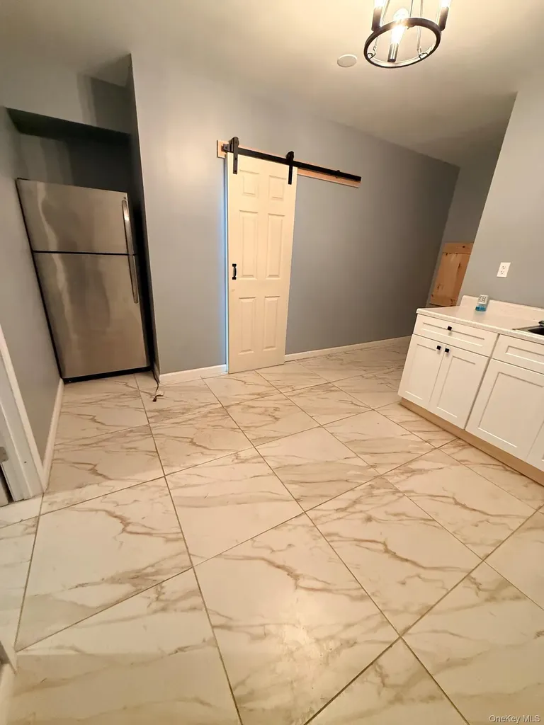 7 Pondview Circle Shirley NY 11967