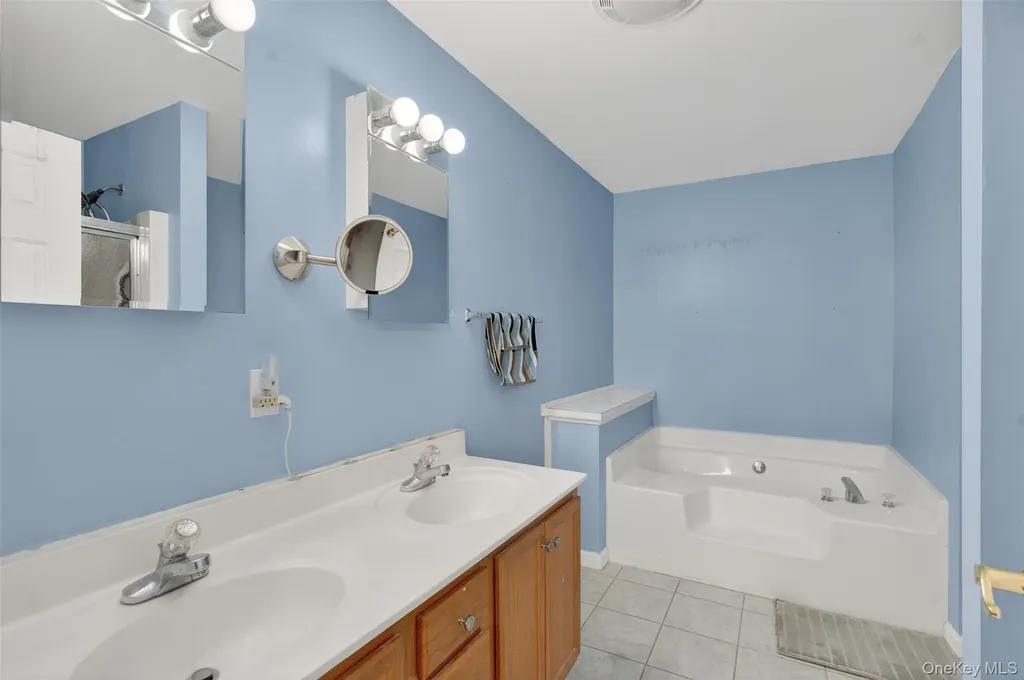 15 Wright Avenue Hyde Park NY 12538