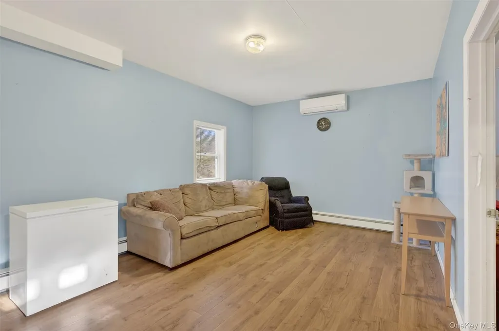 15 Wright Avenue Hyde Park NY 12538