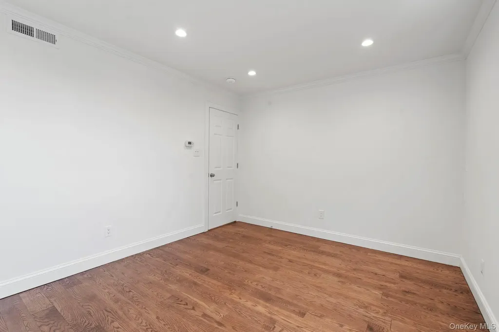 1 Anchorage Freeport NY 11520