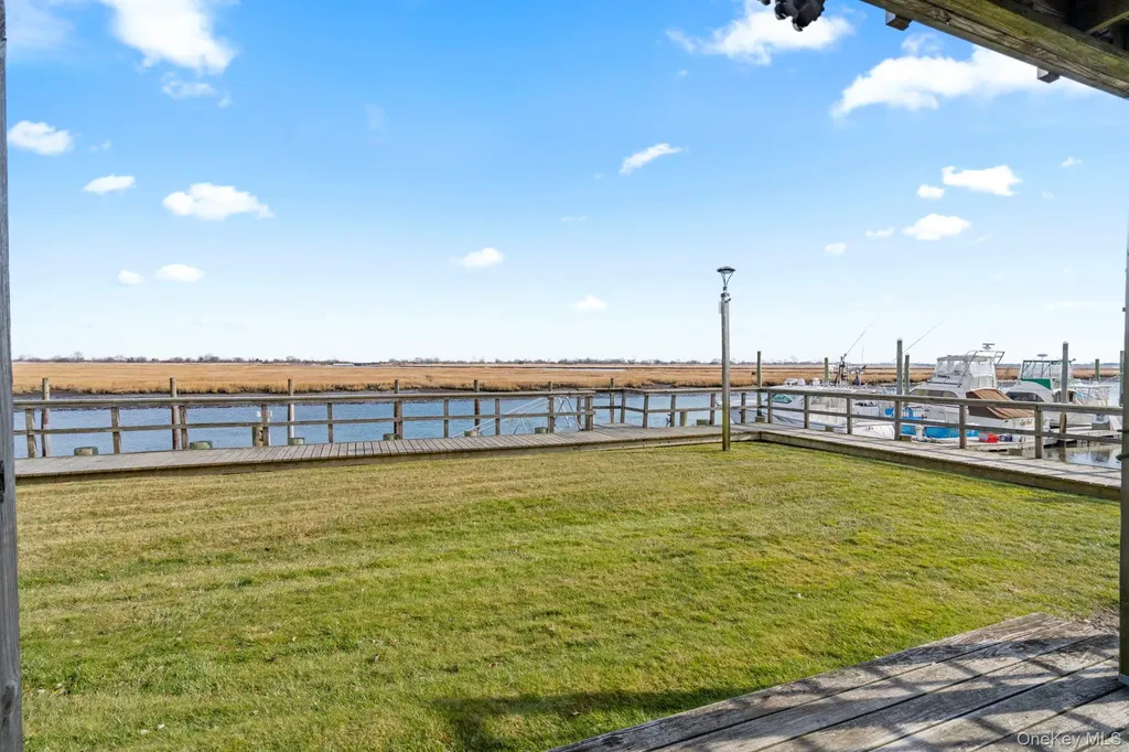 1 Anchorage Freeport NY 11520