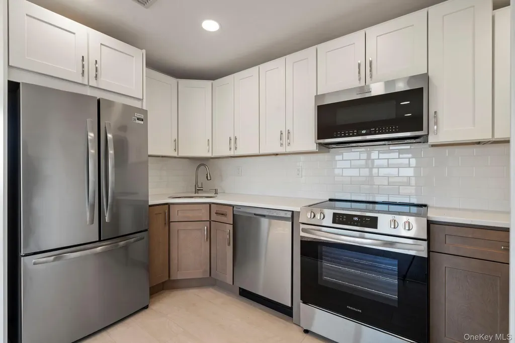 1 Anchorage Freeport NY 11520
