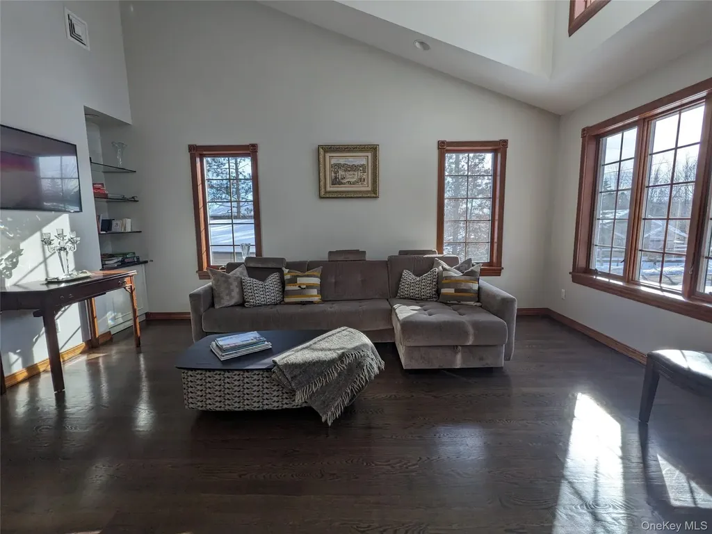 4030 W Shore Drive Kauneonga Lake NY 12749