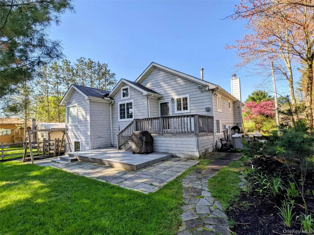 4030 W Shore Drive Kauneonga Lake NY 12749