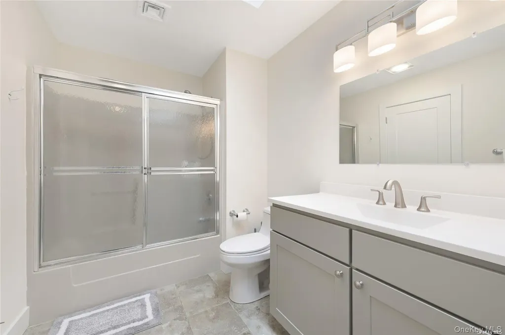 34 Montauk Highway Westhampton NY 11977