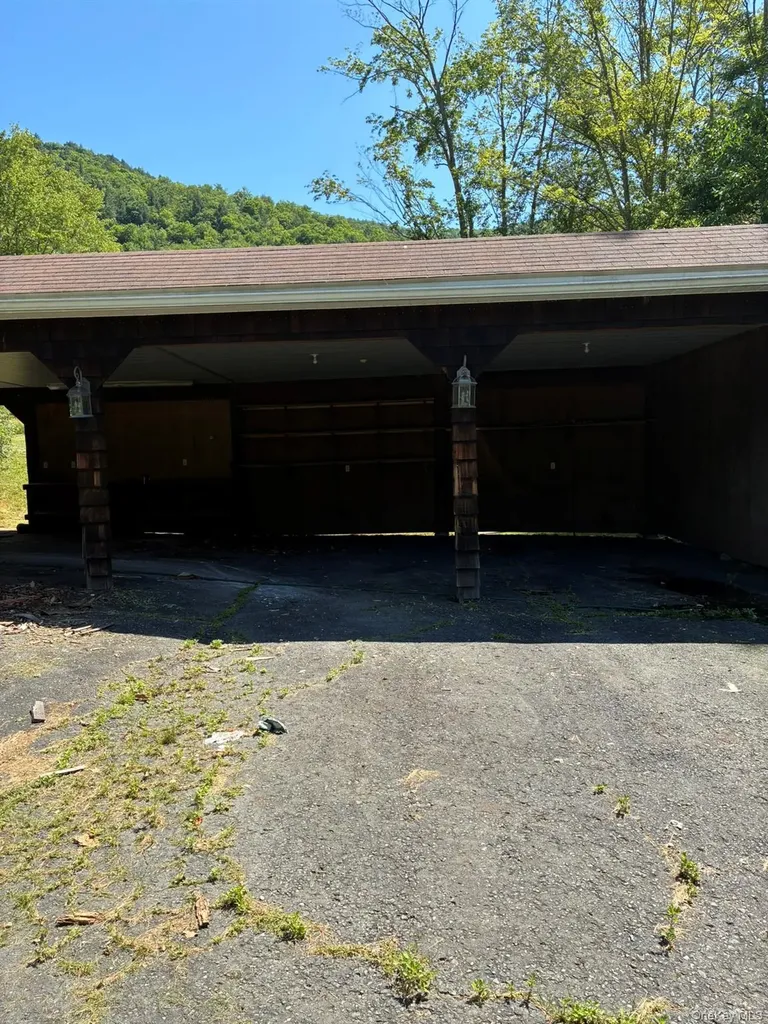 1140 Harvard Road East Branch NY 13756