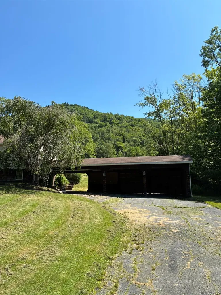 1140 Harvard Road East Branch NY 13756