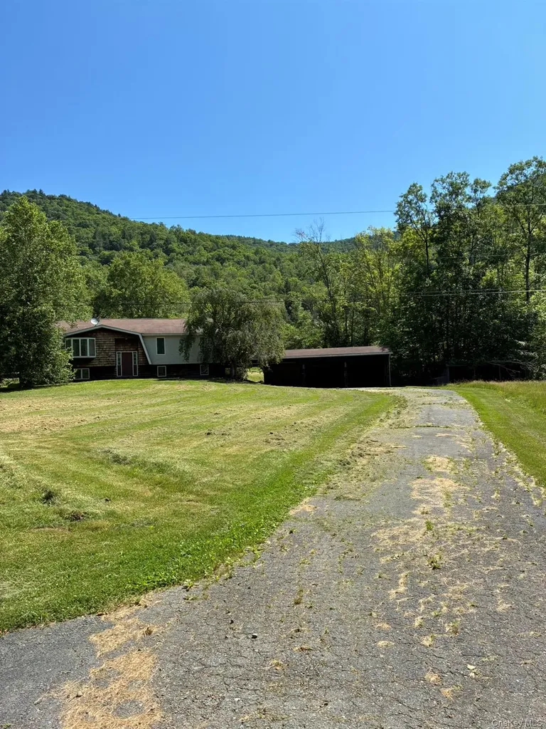 1140 Harvard Road East Branch NY 13756