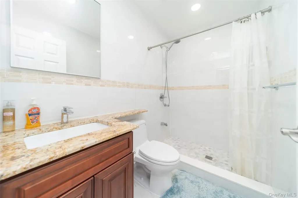 157 Evans Avenue Albertson NY 11507