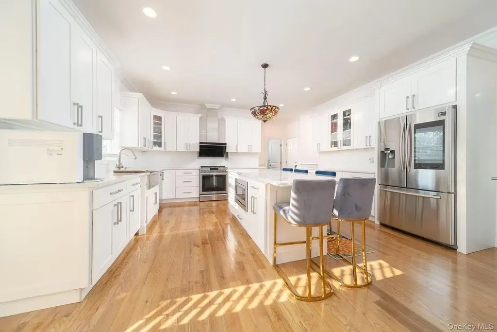 157 Evans Avenue Albertson NY 11507