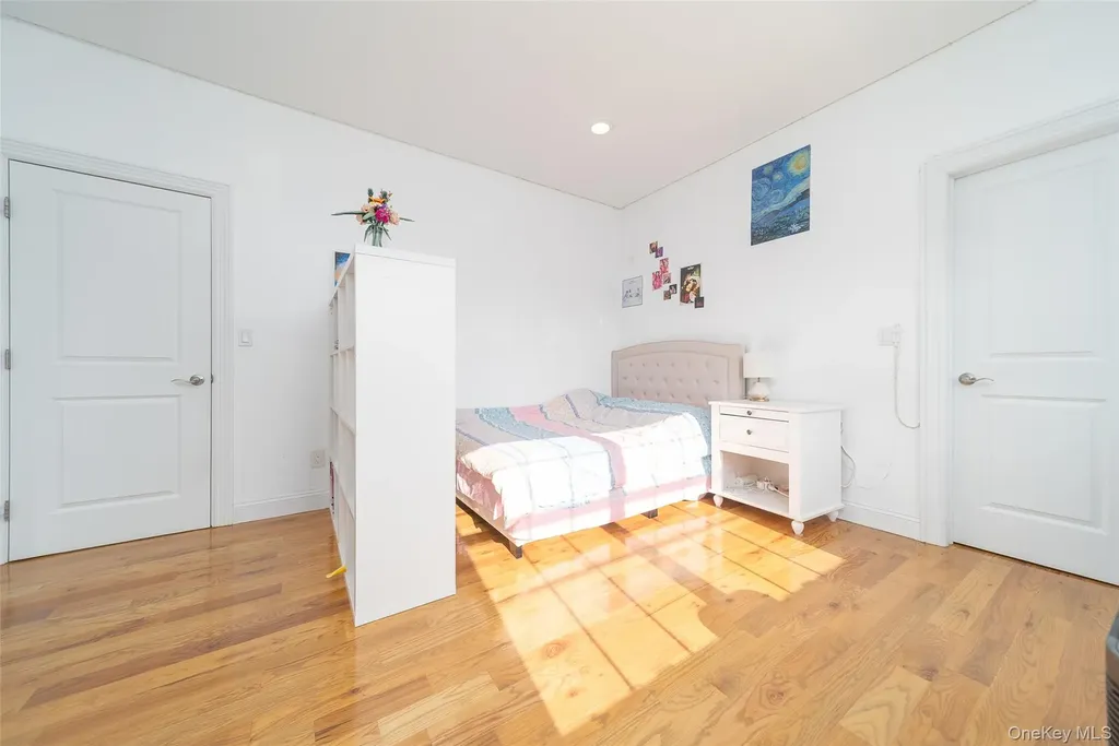 157 Evans Avenue Albertson NY 11507