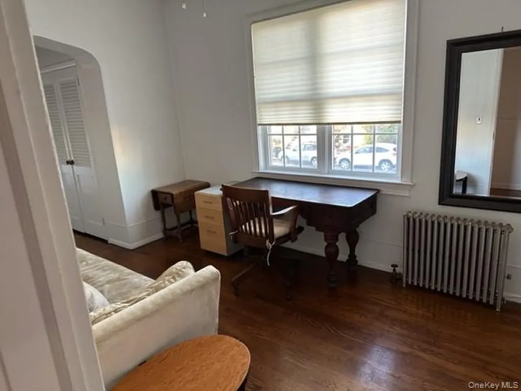 215 Roosevelt Boulevard Long Beach NY 11561
