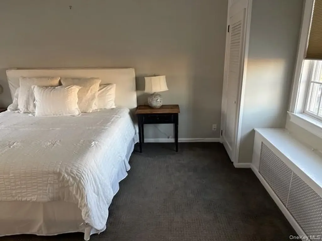 215 Roosevelt Boulevard Long Beach NY 11561