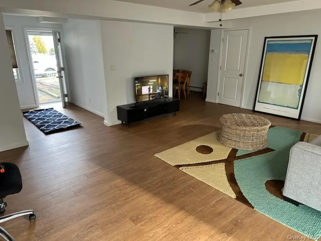 215 Roosevelt Boulevard Long Beach NY 11561