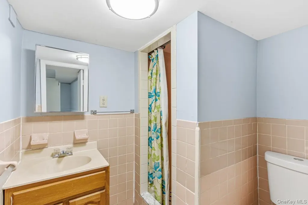 33-43 83rd Street Jackson Heights NY 11372